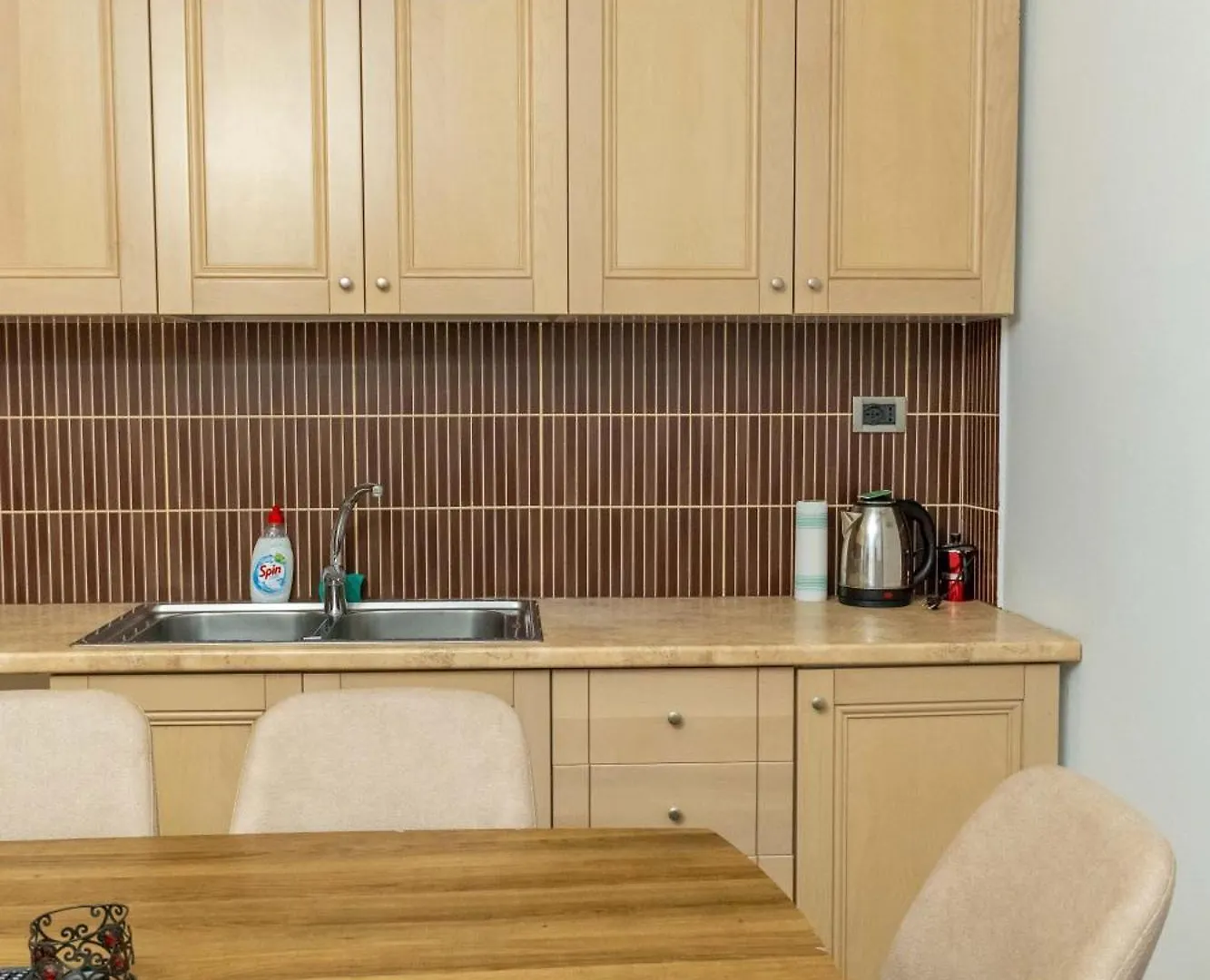 Tirent Apartment - Spacious 2-Bedroom Stay Near Liqeni I Thate Tirana 0*,